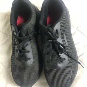 Women’s Steel Toe Non Slip Skechers size 9